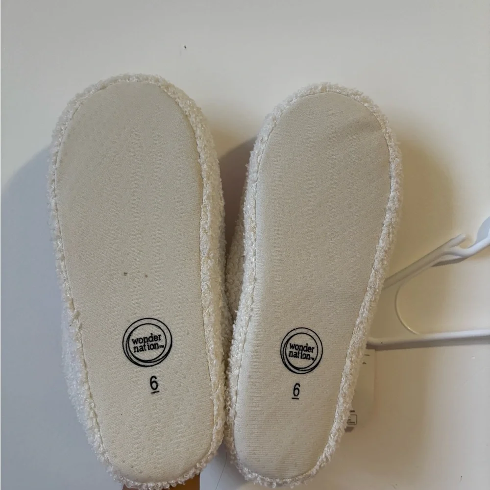 Wonderkids Floral Slippers
